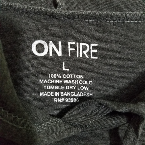 Graphic Tee shirt..on fire..Slaying it hoodie lrge - Picture 6 of 8